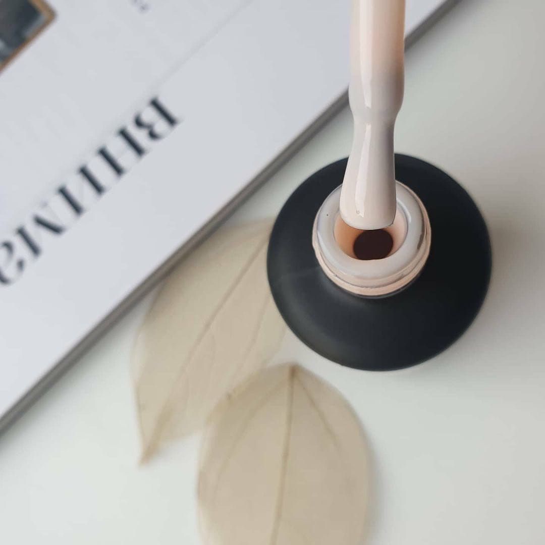 camouflage nagelbase voor manicure